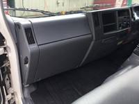 いすゞエルフパネルバン小型（2t・3t）[写真31]