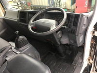 いすゞエルフパネルバン小型（2t・3t）[写真32]