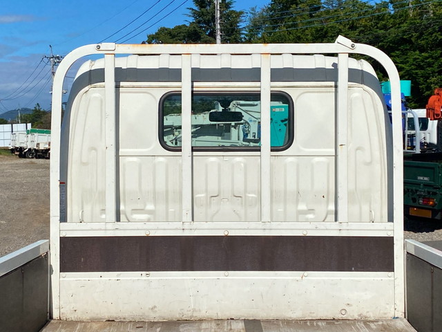トヨタトヨエース平ボディ小型（2t・3t）[写真12]
