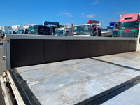 トヨタトヨエース平ボディ小型（2t・3t）[写真14]