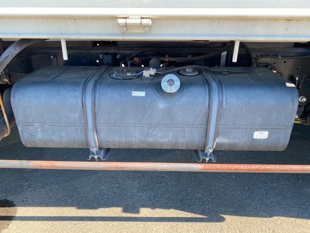 トヨタトヨエース平ボディ小型（2t・3t）[写真18]