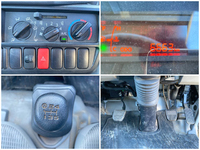 トヨタトヨエース平ボディ小型（2t・3t）[写真38]