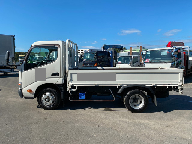 トヨタトヨエース平ボディ小型（2t・3t）[写真05]