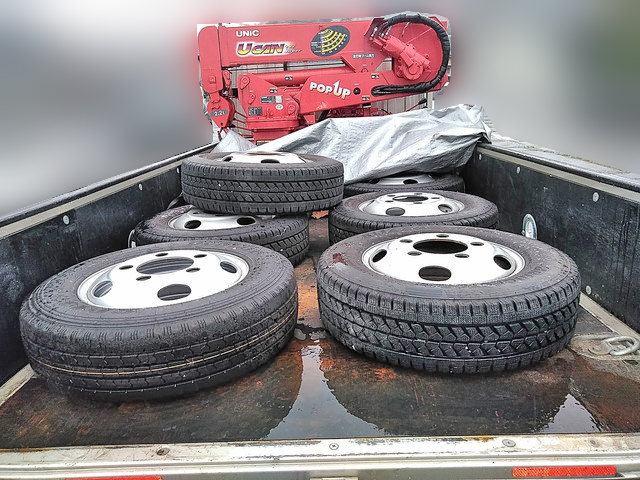 三菱ふそうキャンタークレーン付小型（2t・3t）[写真11]