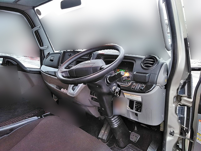 三菱ふそうキャンタークレーン付小型（2t・3t）[写真31]