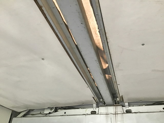 三菱ふそうファイターアルミウイング中型（4t）[写真13]