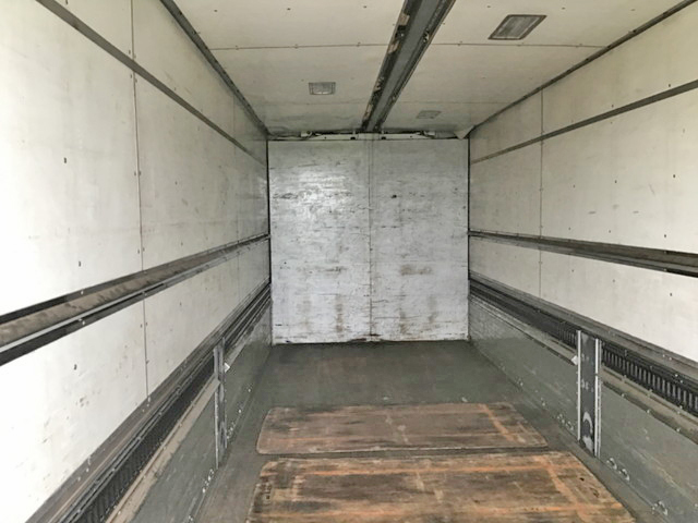 三菱ふそうファイターアルミウイング中型（4t）[写真08]