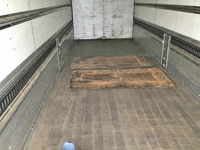 三菱ふそうファイターアルミウイング中型（4t）[写真09]