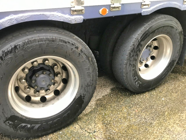 三菱ふそうスーパーグレートアルミウイング大型（10t）[写真19]