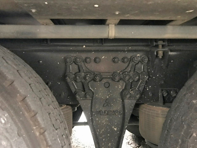 三菱ふそうスーパーグレートアルミウイング大型（10t）[写真20]