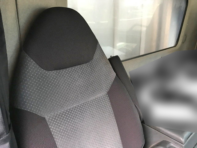 三菱ふそうスーパーグレートアルミウイング大型（10t）[写真23]