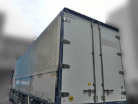 三菱ふそうスーパーグレートアルミウイング大型（10t）[写真03]