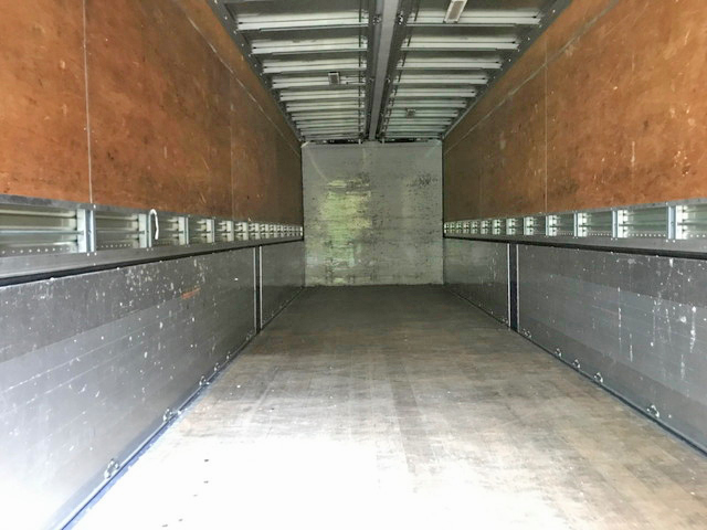 三菱ふそうスーパーグレートアルミウイング大型（10t）[写真07]