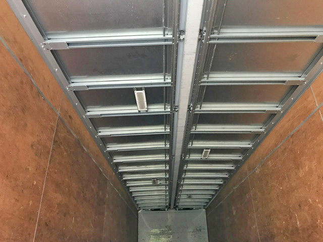 三菱ふそうスーパーグレートアルミウイング大型（10t）[写真08]