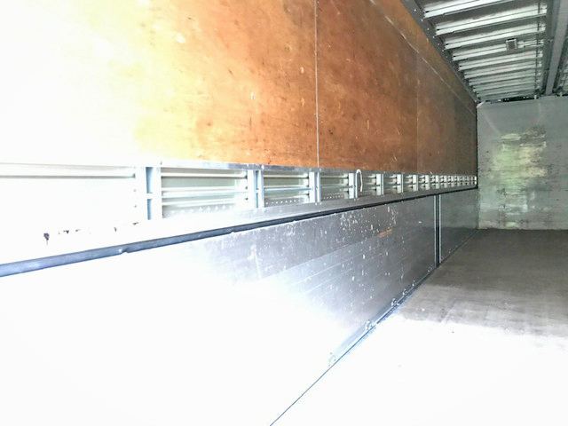 三菱ふそうスーパーグレートアルミウイング大型（10t）[写真09]