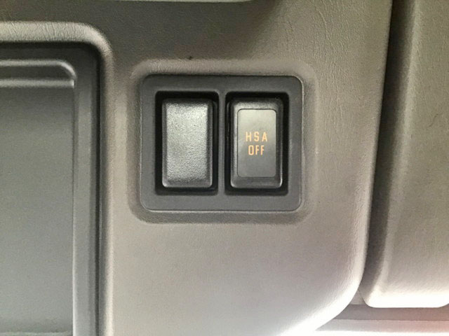 いすゞフォワード平ボディ中型（4t）[写真28]