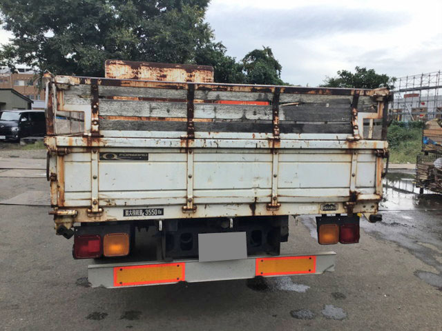 いすゞフォワード平ボディ中型（4t）[写真06]