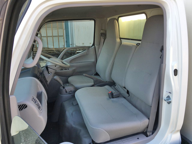 トヨタトヨエースパネルバン小型（2t・3t）[写真34]