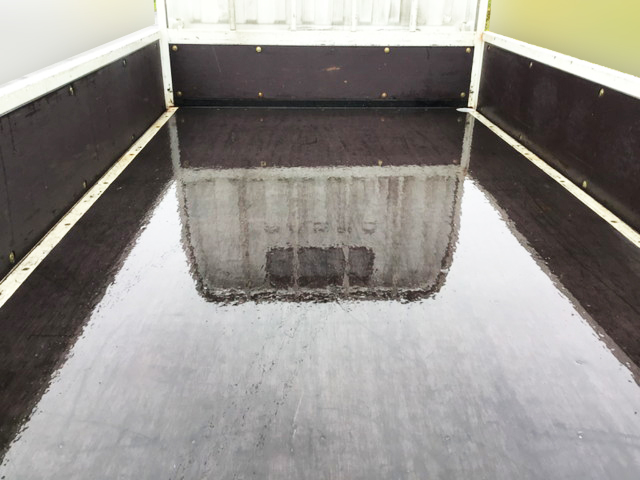 三菱ふそうキャンター平ボディ小型（2t・3t）[写真07]