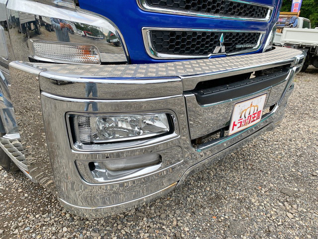 三菱ふそうスーパーグレートダンプ大型（10t）[写真11]