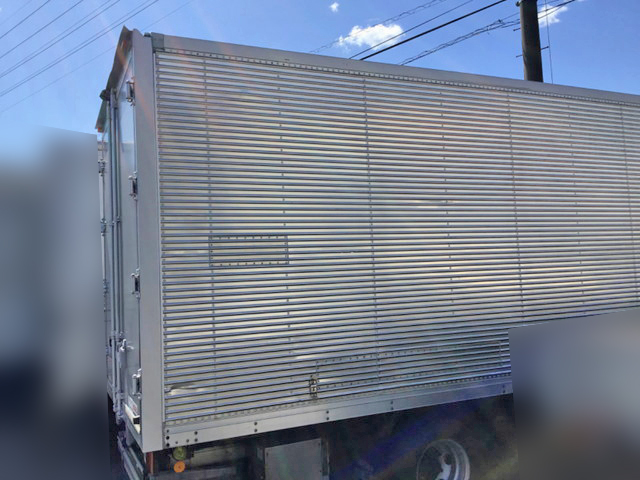 いすゞエルフアルミバン小型（2t・3t）[写真05]