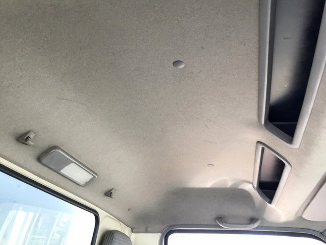 日野デュトロアルミバン小型（2t・3t）[写真18]