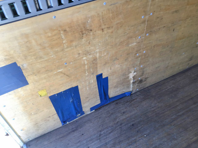 日野デュトロアルミバン小型（2t・3t）[写真08]