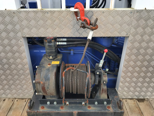 三菱ふそうスーパーグレートセルフクレーン4段大型（10t）[写真13]