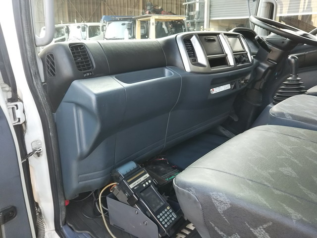 日野レンジャータンク車（タンクローリー）中型（4t）[写真34]