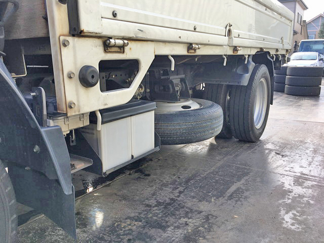 いすゞエルフ平ボディ小型（2t・3t）[写真20]