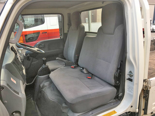 いすゞエルフ平ボディ小型（2t・3t）[写真32]