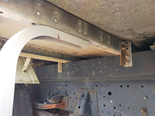 いすゞエルフアルミバン小型（2t・3t）[写真21]