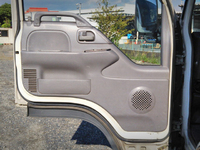 いすゞエルフアルミバン小型（2t・3t）[写真28]