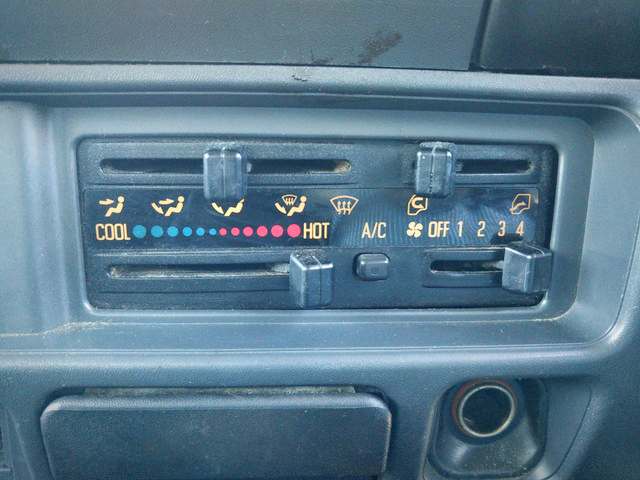 いすゞエルフアルミバン小型（2t・3t）[写真39]