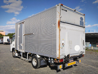 いすゞエルフアルミバン小型（2t・3t）[写真04]