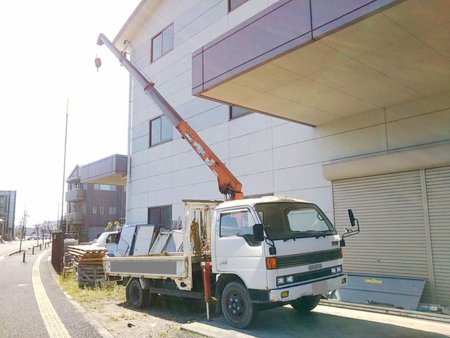 平成4年式　マツダタイタン　2tユニック　車検付き マツダ タイタントラック タダノ4段クレーン折り畳み式 2tユニック