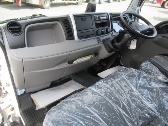 三菱ふそうキャンターダンプ小型（2t・3t）[写真13]