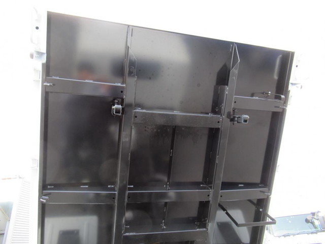 三菱ふそうキャンターダンプ小型（2t・3t）[写真21]