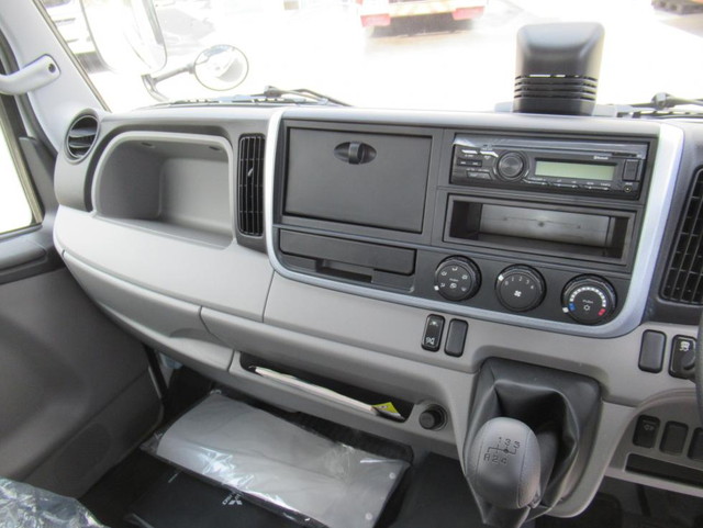 三菱ふそうキャンターダンプ小型（2t・3t）[写真09]