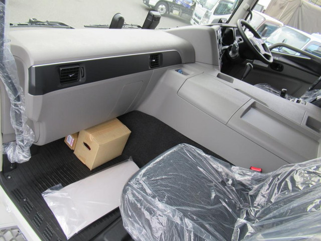 三菱ふそうスーパーグレートアルミブロック大型（10t）[写真17]