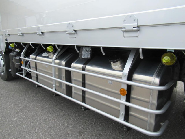 三菱ふそうスーパーグレートアルミブロック大型（10t）[写真30]