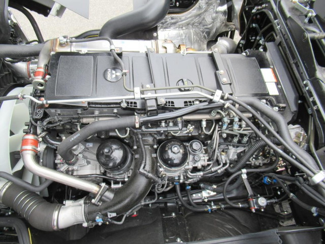 三菱ふそうスーパーグレートアルミブロック大型（10t）[写真36]