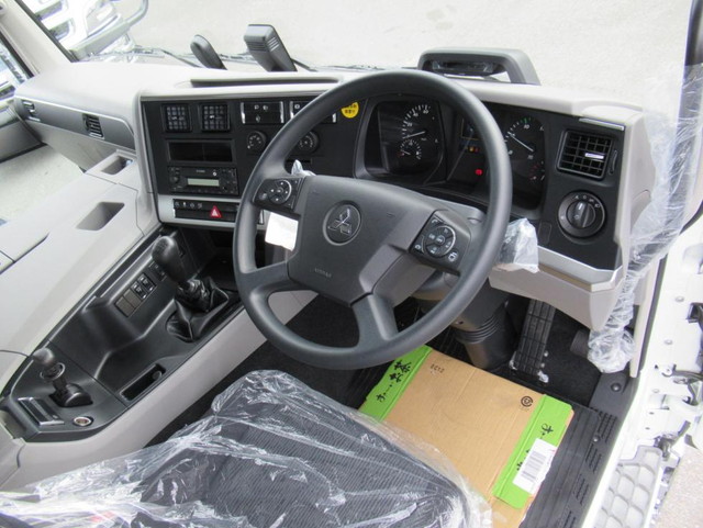 三菱ふそうスーパーグレートアルミブロック大型（10t）[写真08]