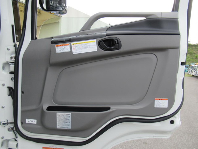 三菱ふそうスーパーグレートアルミブロック大型（10t）[写真09]