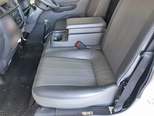 マツダボンゴ平ボディ小型（2t・3t）[写真15]