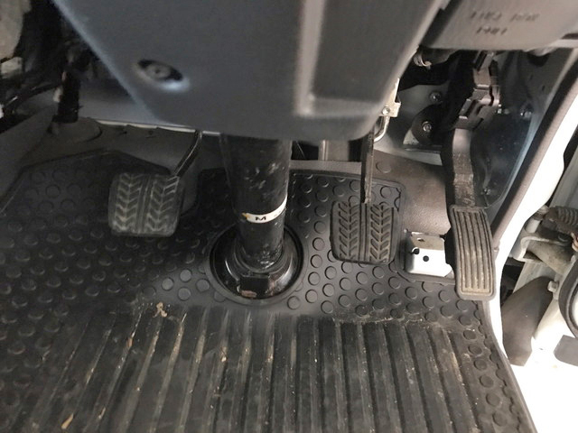 マツダボンゴ平ボディ小型（2t・3t）[写真19]