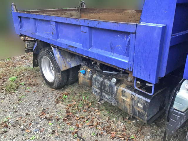 三菱ふそうキャンターダンプ小型（2t・3t）[写真10]