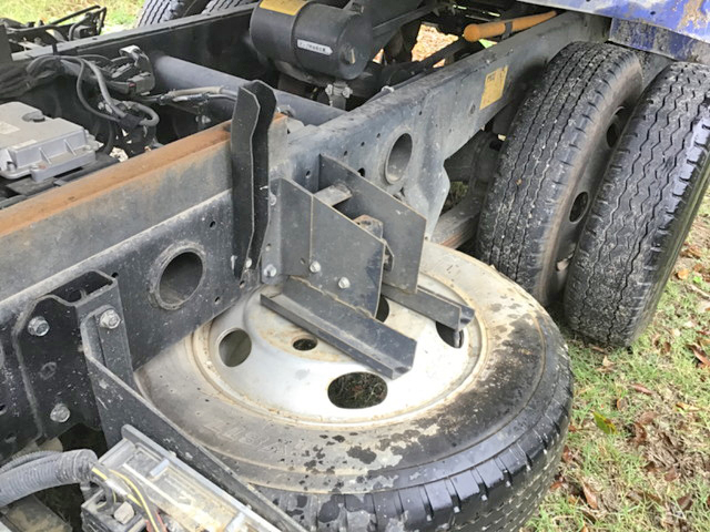 三菱ふそうキャンターダンプ小型（2t・3t）[写真20]