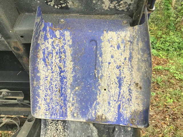 三菱ふそうキャンターダンプ小型（2t・3t）[写真24]