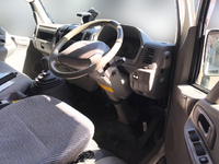 トヨタトヨエース平ボディ小型（2t・3t）[写真15]